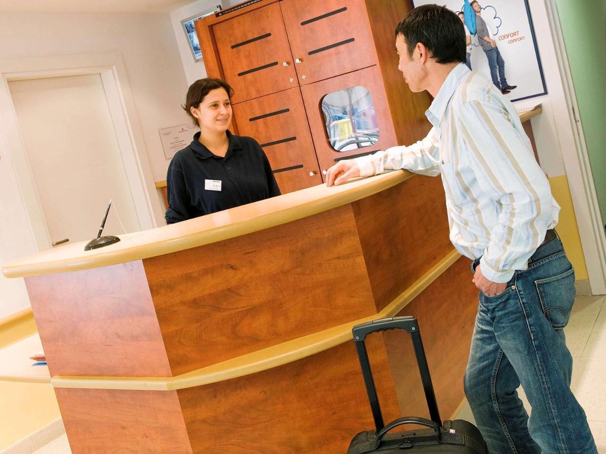 Ibis Budget Lons-Le-Saunier Exterior foto